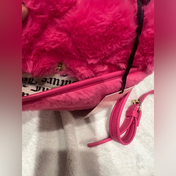 Juicy Couture “Let’s Get Cozy” Crossbody Bag | Pink Flash Faux Fur Purse | NWT - Picture 5 of 12